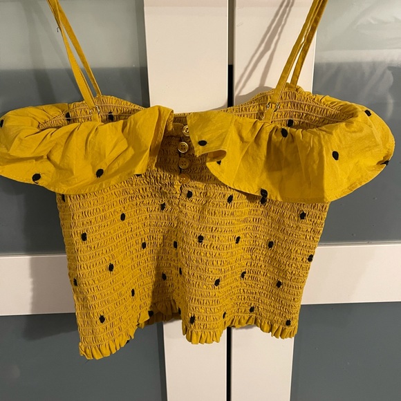 ☀️ Fun Little Crop Top ☀️ - Picture 2 of 2